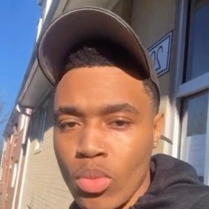 Meet your Posher, Elijah